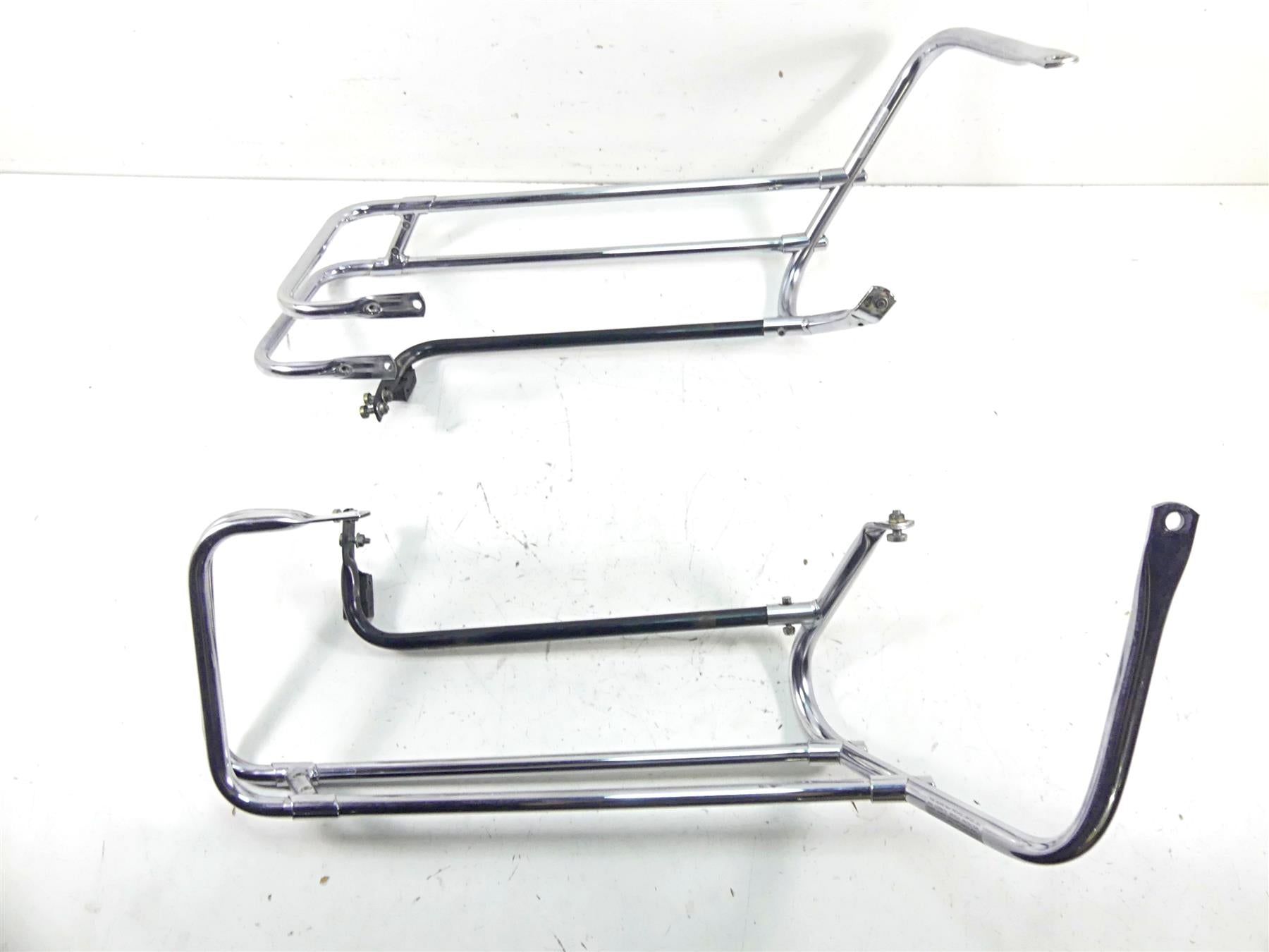 2002 Harley Touring FLHTC Electra Glide Saddlebag Guard Rail Set 49172-97 {{ shop.shopifyCountryName }} - Mototech271