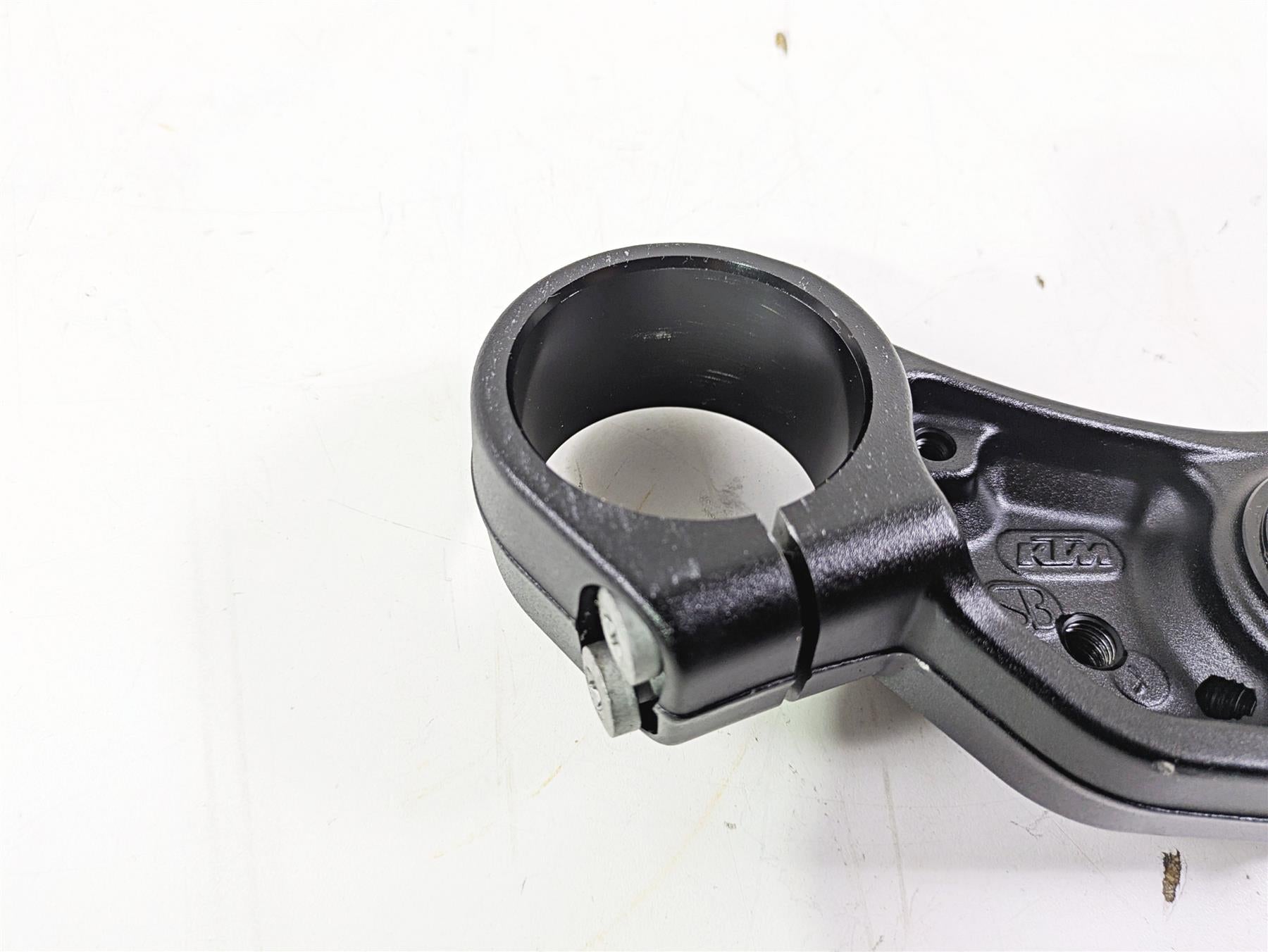 2018 KTM 1290 Super Adv S Upper Triple Tree Steering Clamp 54mm 6070113403233S {{ shop.shopifyCountryName }} - Mototech271