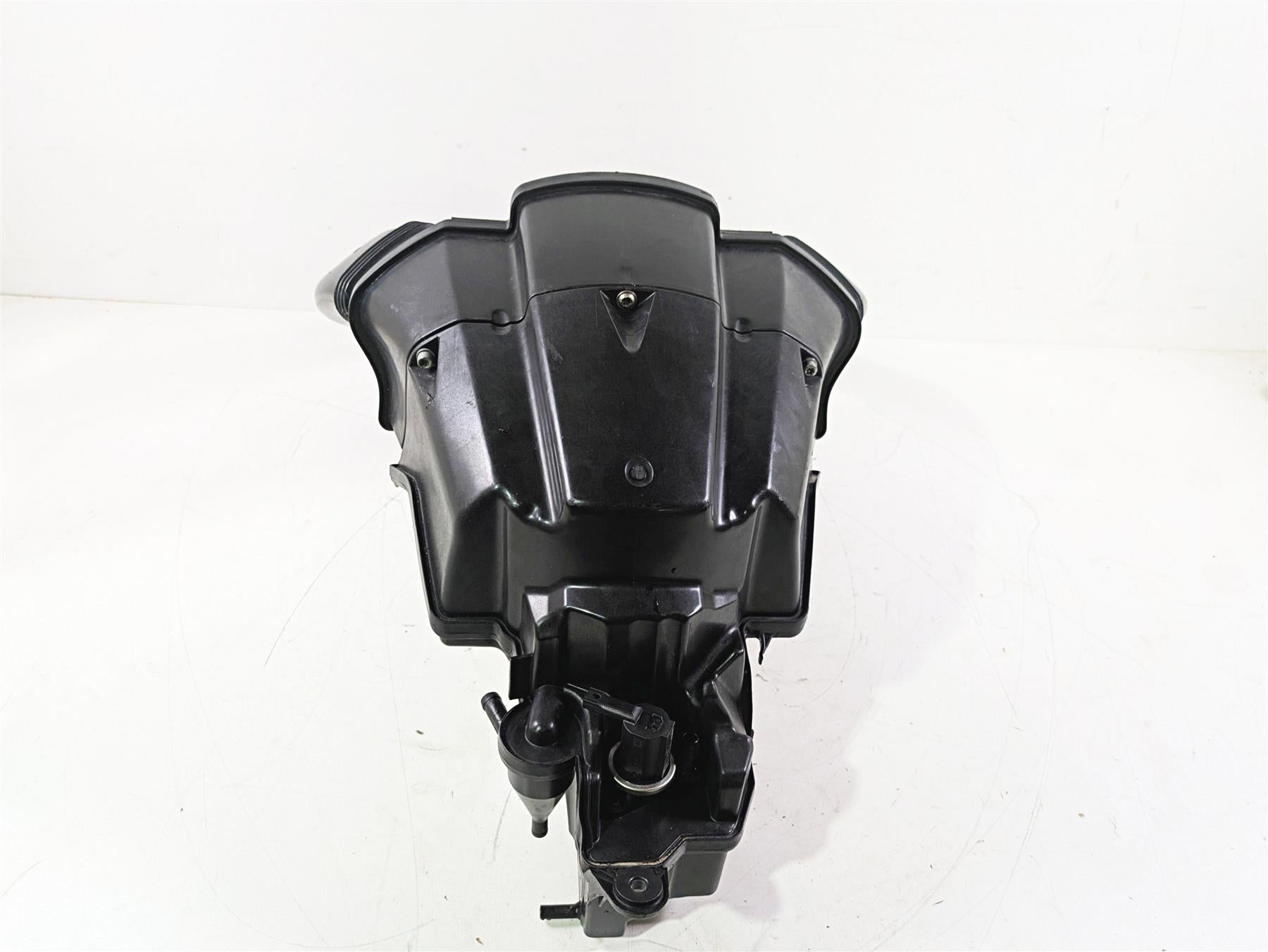 2015 BMW K1600 GT K48 Air Box Cleaner Breather & Tubes 13717712315 {{ shop.shopifyCountryName }} - Mototech271