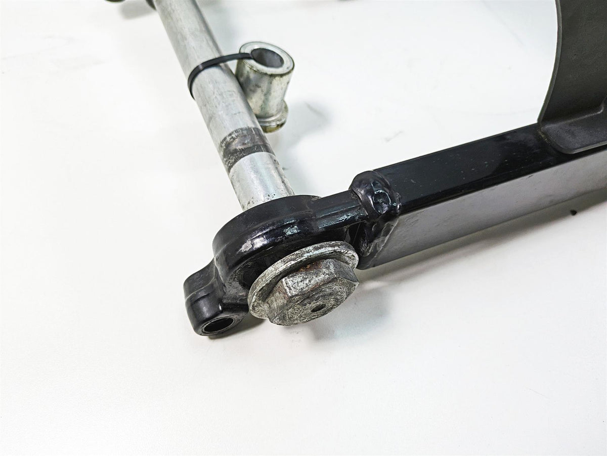 2006 Harley Touring FLHXI Street Glide Rear Swingarm Swing Arm + Axle 47549-02A {{ shop.shopifyCountryName }} - Mototech271