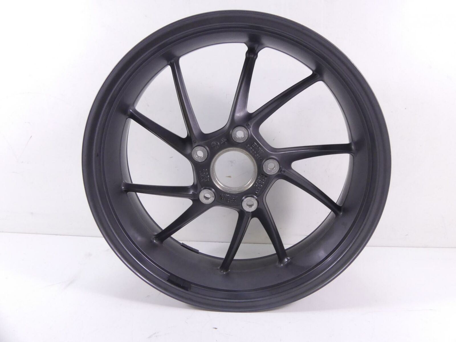2016 BMW R1200R K53 Straight Rear Wheel Rim 17x5.5 36318556340 {{ shop.shopifyCountryName }} - Mototech271