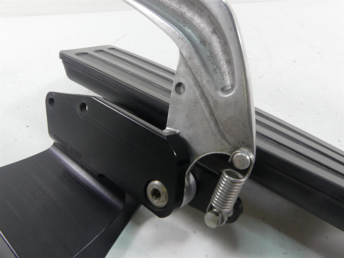 2011 Victory Vision Tour Right Front Floor Board Brake Pedal Set 1015291-463 {{ shop.shopifyCountryName }} - Mototech271