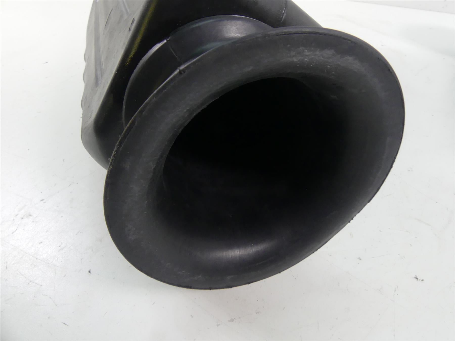 2009 Kawasaki Ultra 260 LX Air Cleaner Breather Tube 11038-3709 11038-3711 {{ shop.shopifyCountryName }} - Mototech271