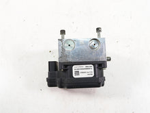 Load image into Gallery viewer, 2010 Harley Touring FLHTCU Electra Glide Abs Brake Pump Module 40601-08A | Mototech271
