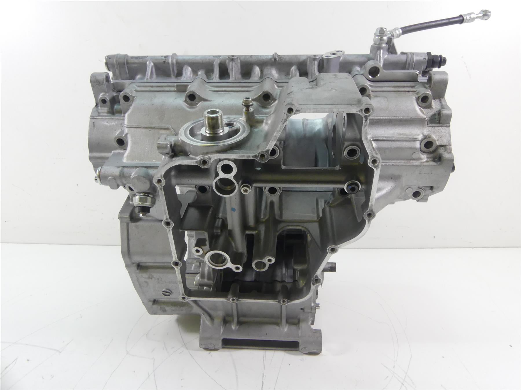 2020 Suzuki GSX1300 R Hayabusa Engine Motor Crank Case X704 Set 11302-24820 {{ shop.shopifyCountryName }} - Mototech271