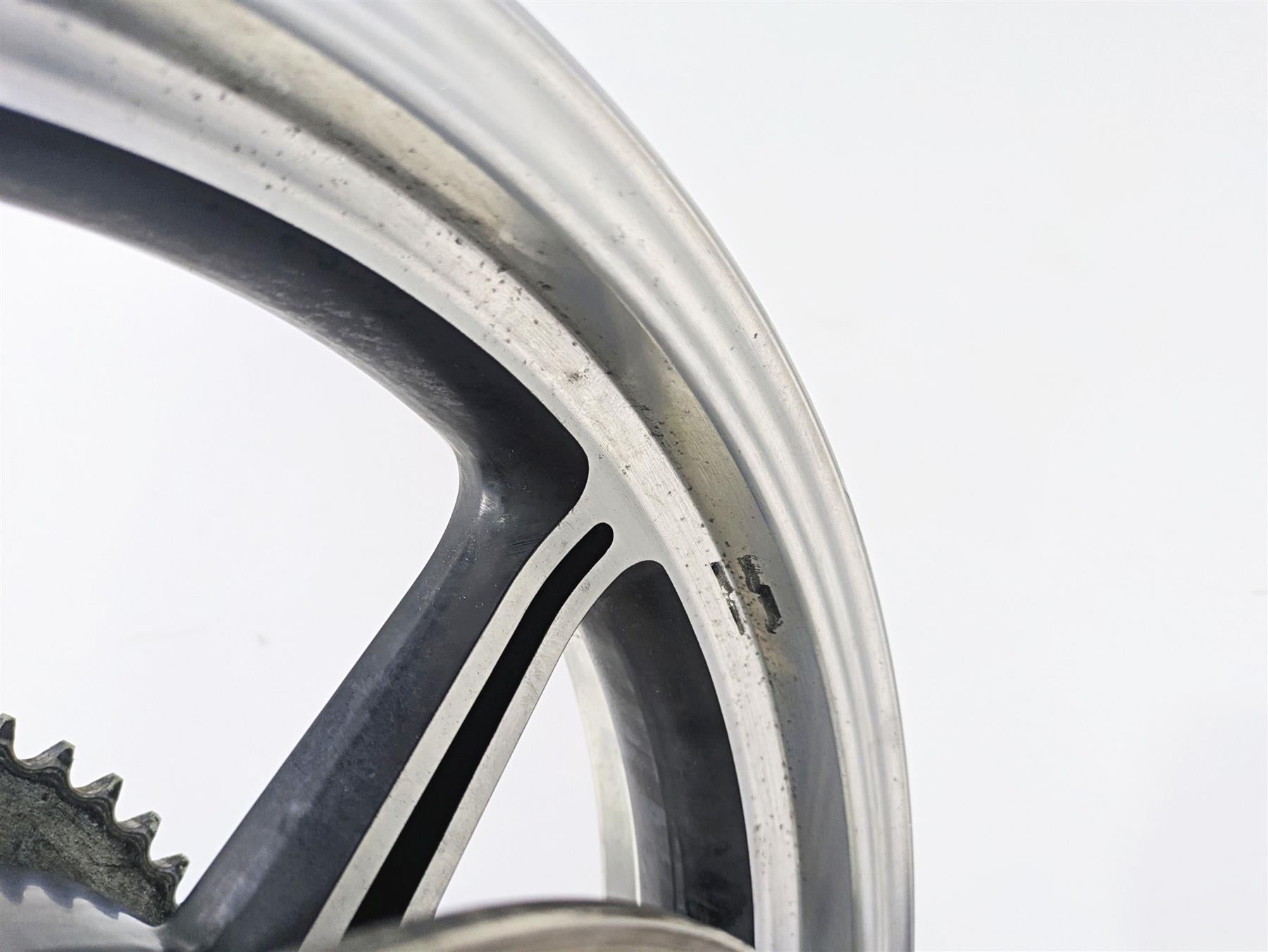2013 Triumph Bonneville Straight 17x3.5 Rear Wheel Rim T2010485 {{ shop.shopifyCountryName }} - Mototech271