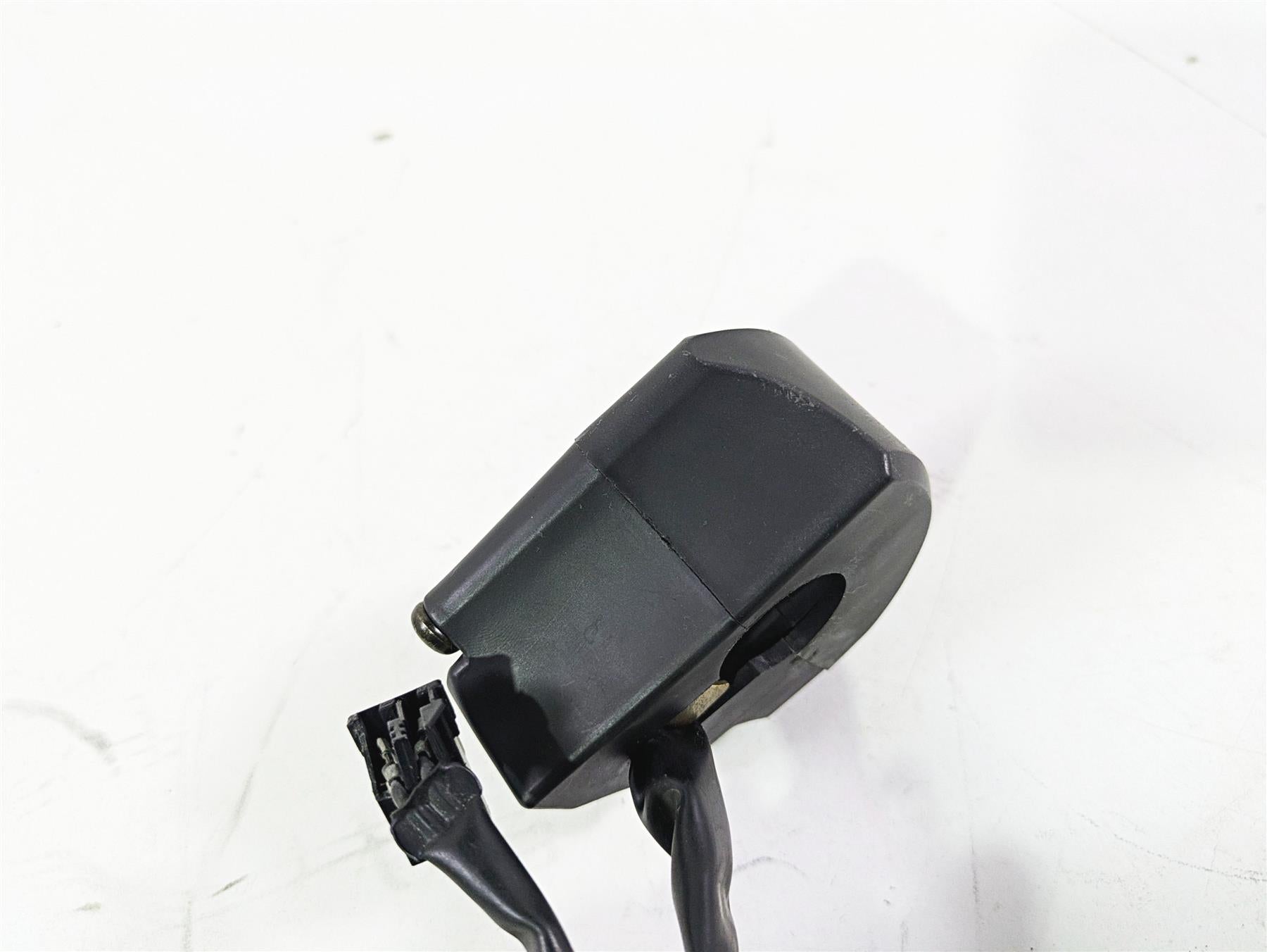 2005 Kawasaki ZX1000 ZX10R Ninja Right Start Stop Control Switch 46091-0114 {{ shop.shopifyCountryName }} - Mototech271