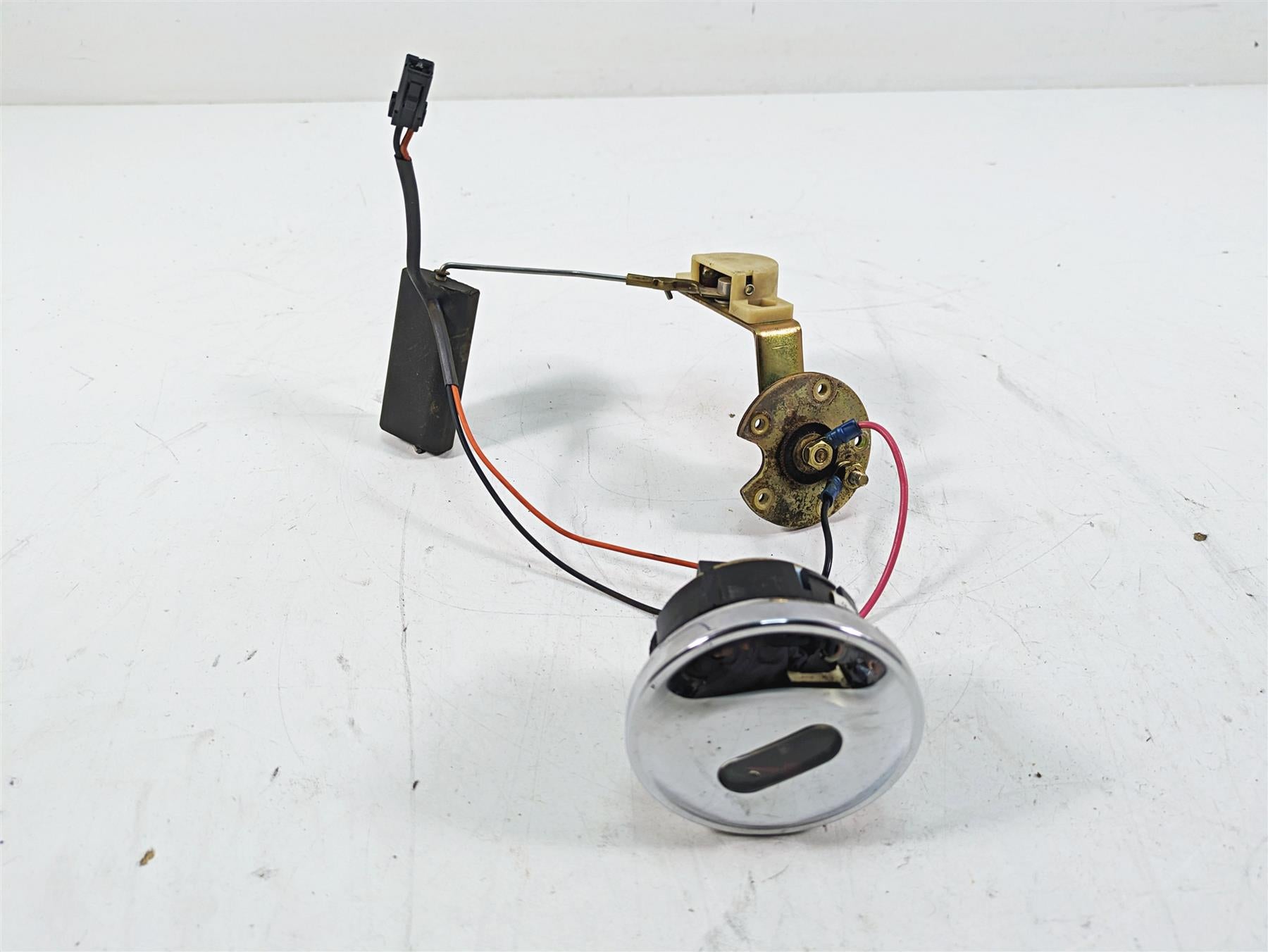 2000 Harley FXSTS Softail Springer Fuel Gas Petrol Level Gauge + Sender 75049-88 {{ shop.shopifyCountryName }} - Mototech271