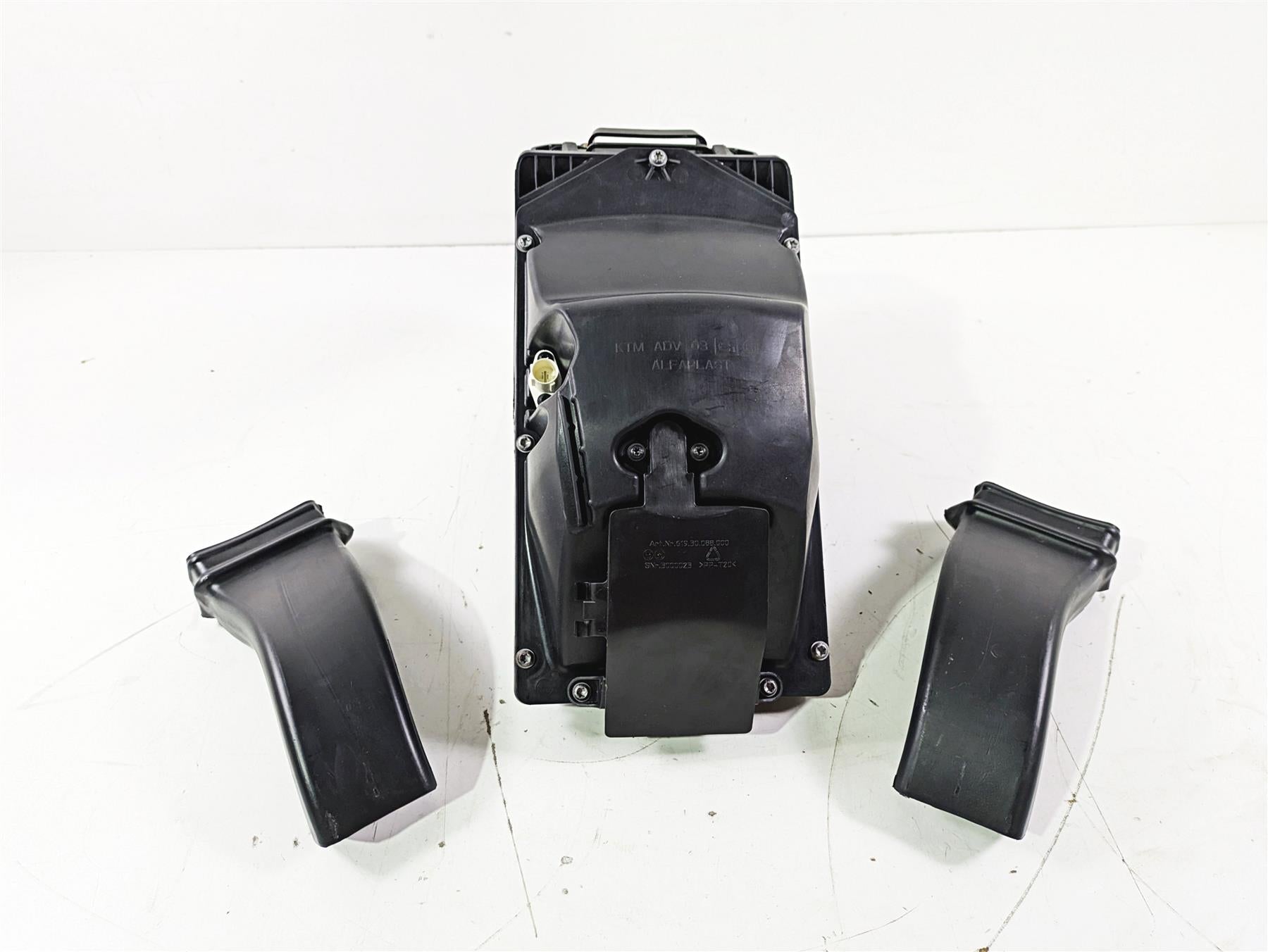 2022 KTM 1290 Super Adventure S Air Box Cleaner Breather & Ducts 61906001000 {{ shop.shopifyCountryName }} - Mototech271