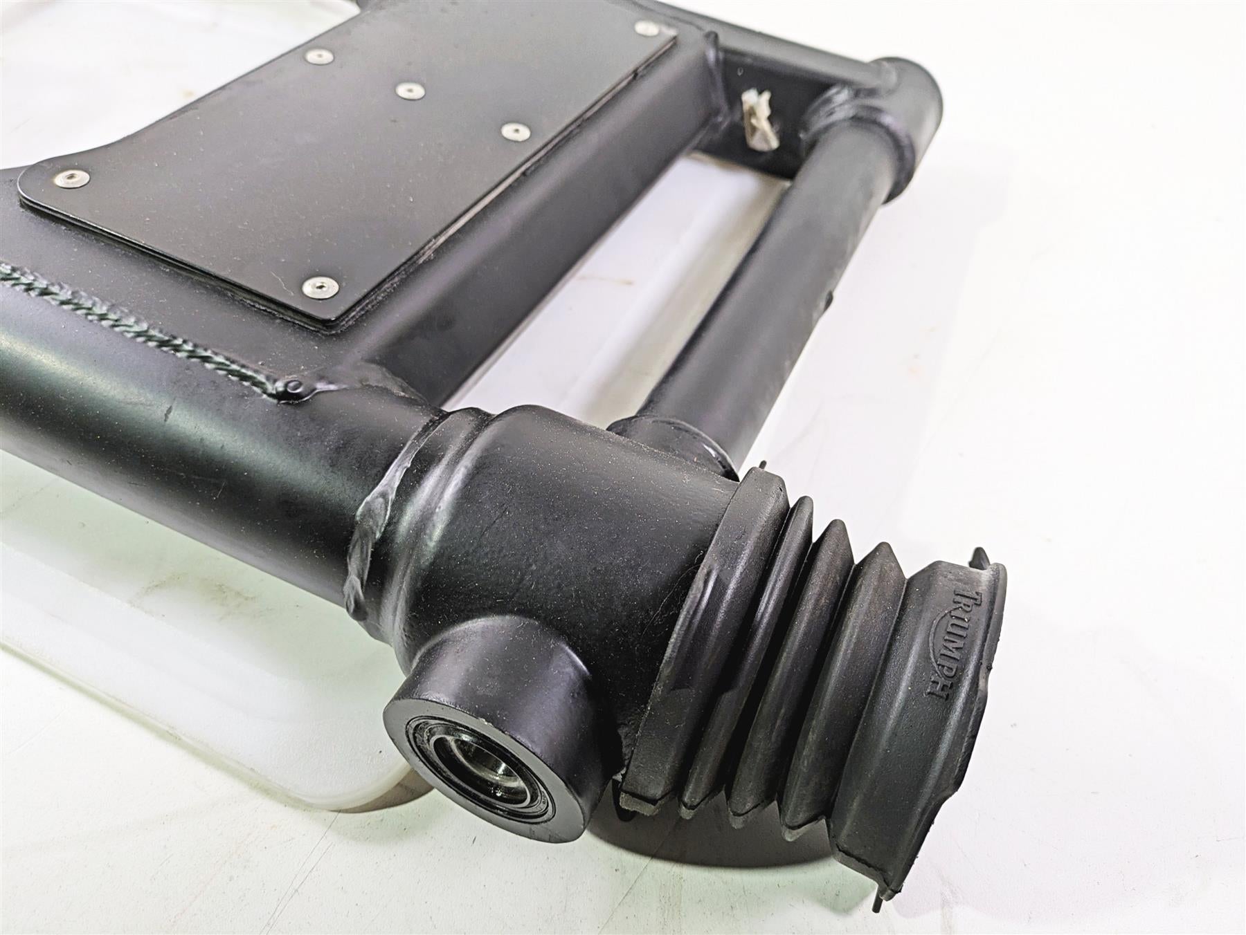 2006 Triumph Rocket 3 Swingarm Differential Drive Shaft T1270200 T1270700 {{ shop.shopifyCountryName }} - Mototech271