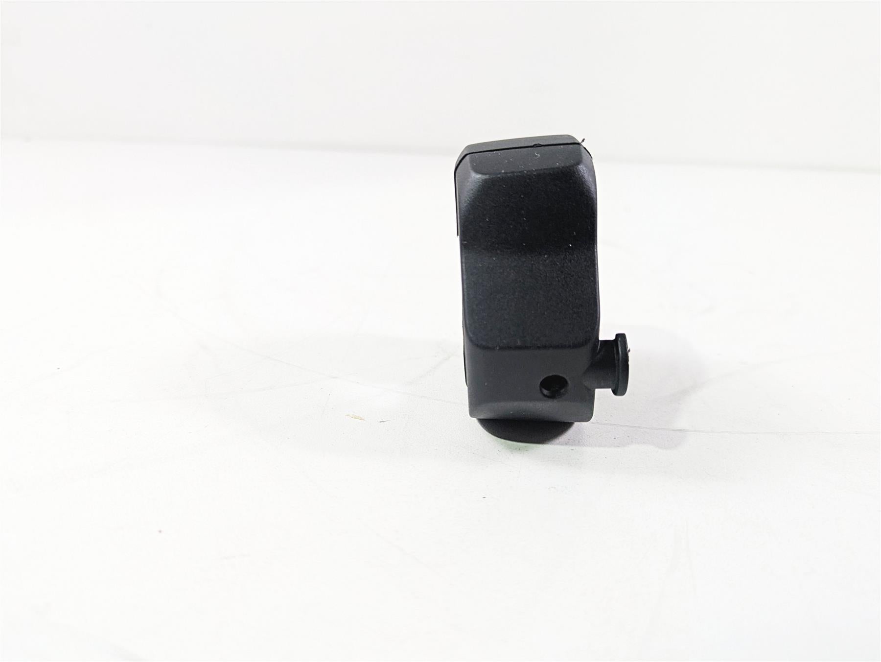2016 BMW R1200RT K52 Right Hand Control Switch Start Kill 61318546182 {{ shop.shopifyCountryName }} - Mototech271