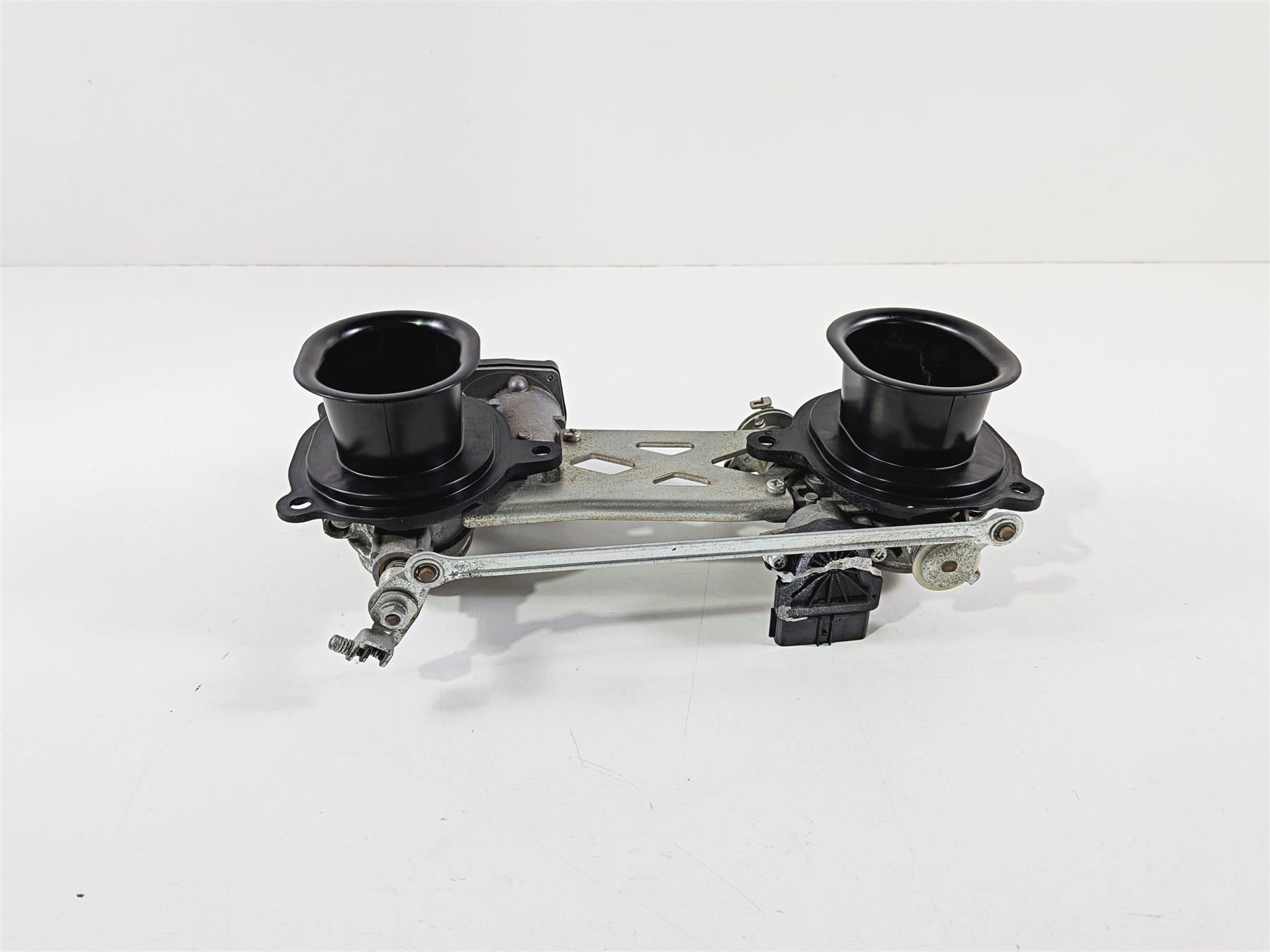 2015 Ducati Diavel Dark Mikuni Throttle Body Bodies Set 28240911A-Mototech271