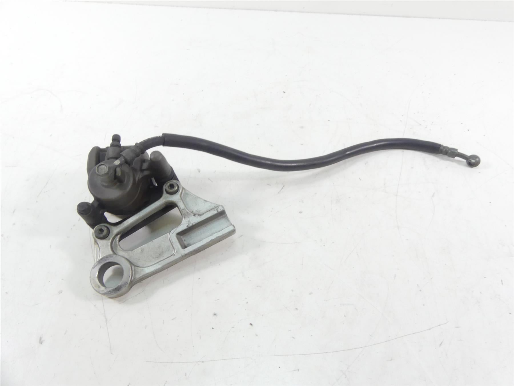 2001 Kawasaki ZX600J2 ZX6R Ninja Tokico Rear Brake Caliper 43041-1662 {{ shop.shopifyCountryName }} - Mototech271