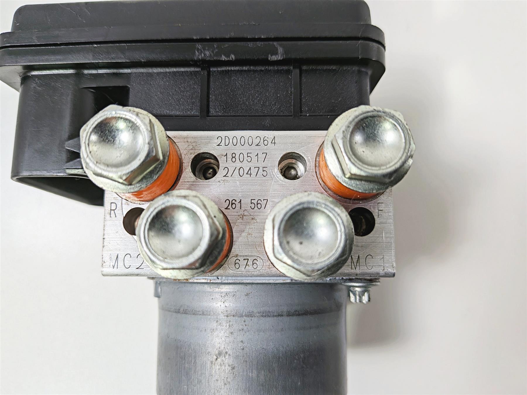 2018 Aprilia RSV4 RR Abs Brake Pump Unit Module 2D000265 2D000264 {{ shop.shopifyCountryName }} - Mototech271