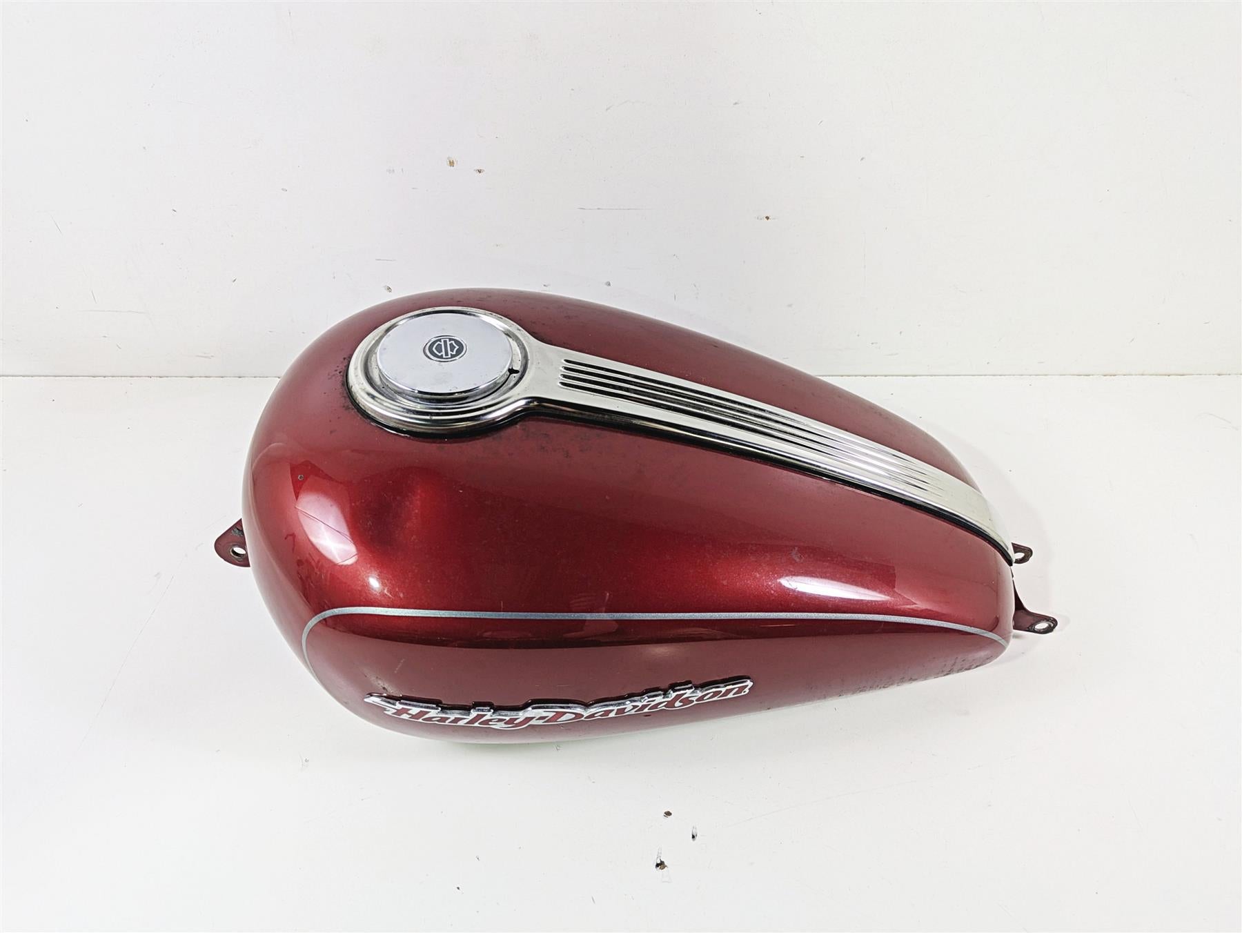 2007 Harley Sportster XL1200 C Fuel Gas Tank Fire Red Pearl - Read 62213-07