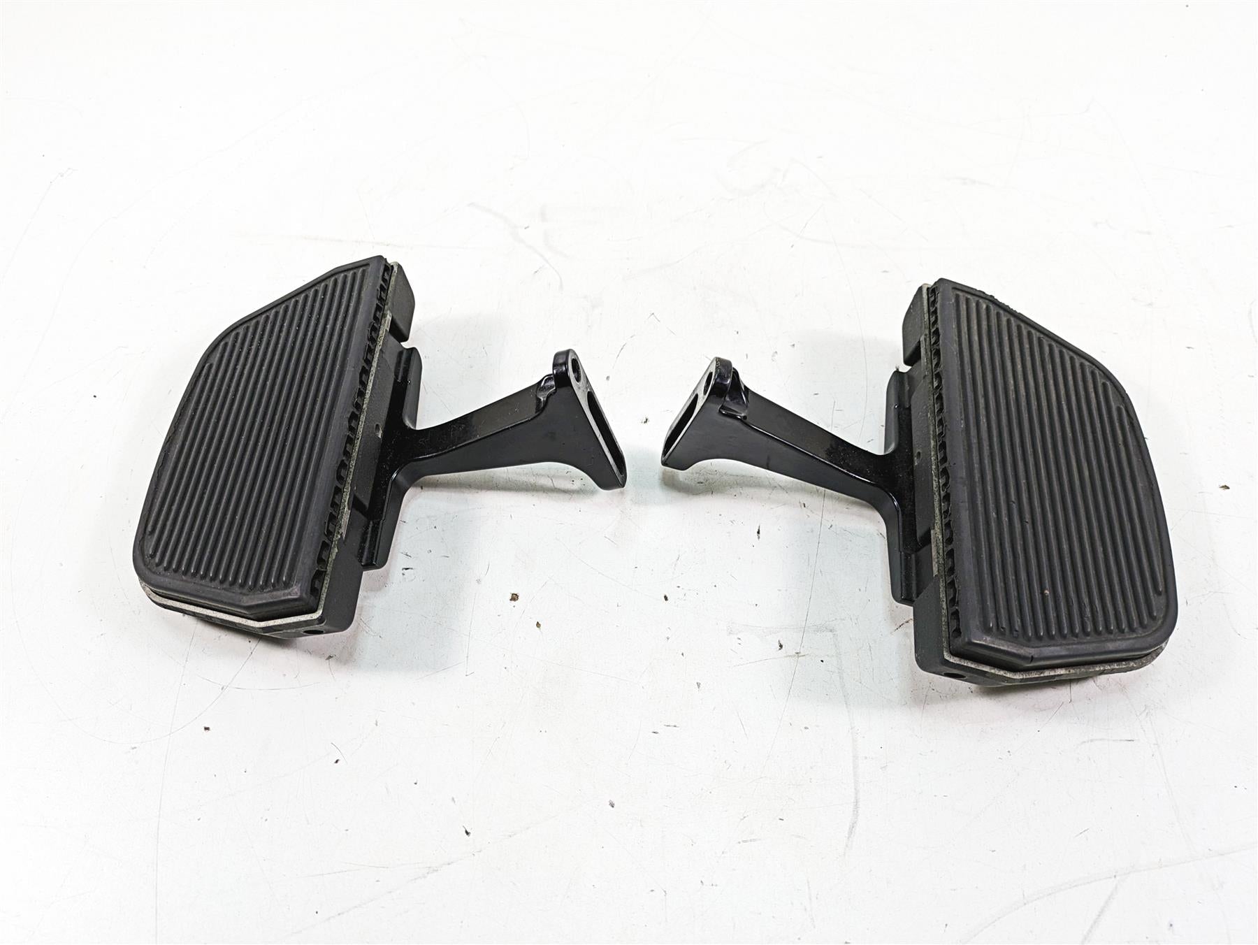 2011 Harley Touring FLHR Road King Rear Floor Board Set 52719-10 {{ shop.shopifyCountryName }} - Mototech271