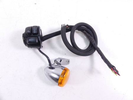 2009 Harley FXDF Dyna Fat Bob Left Control Switch & Blinker 71682-06A {{ shop.shopifyCountryName }} - Mototech271