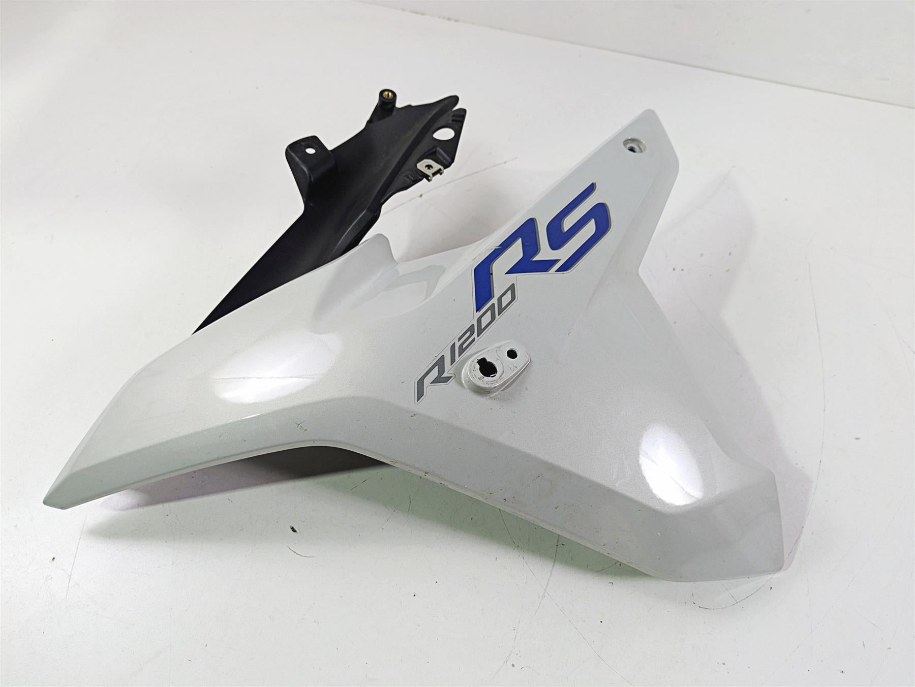 2016 BMW R1200RS K54 Left Main Radiator Cover Fairing Lightgrey 46638556735 {{ shop.shopifyCountryName }} - Mototech271