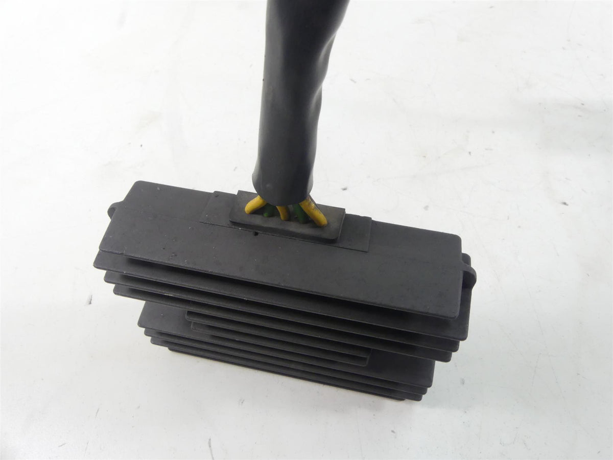 2005 Honda V-Twin VTX1800 S3 Rectifier Voltage Regulator 31600-MCH-000 {{ shop.shopifyCountryName }} - Mototech271