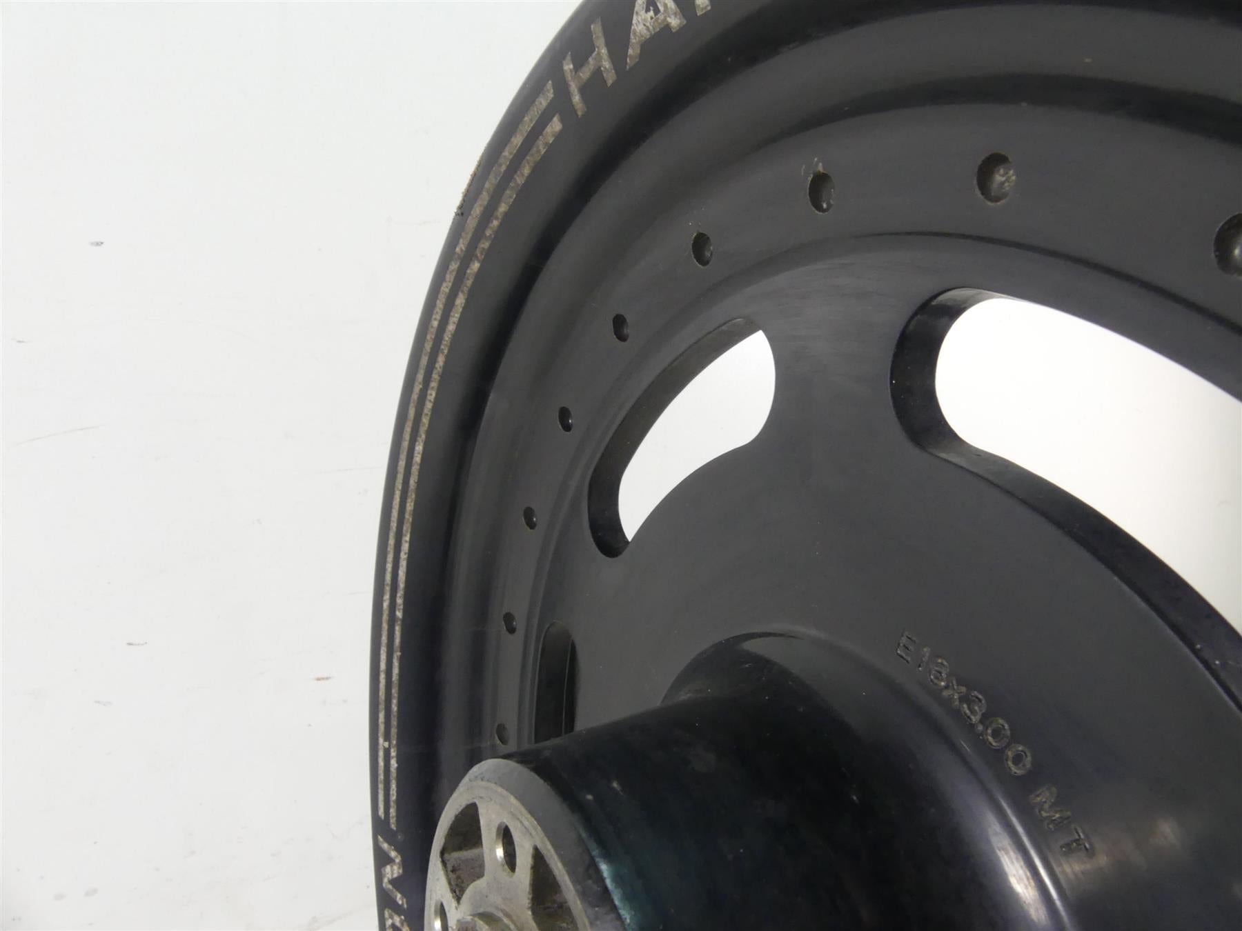 2014 Harley FXDF Dyna Fat Bob Straight 16x3 Front Wheel Rim 43300254 {{ shop.shopifyCountryName }} - Mototech271