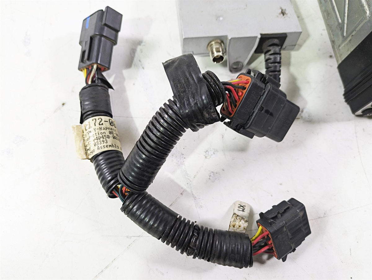 2007 Harley Touring FLHTCU SE CVO E-Glide Radio Cd Player & Cb Module 76160-06 {{ shop.shopifyCountryName }} - Mototech271