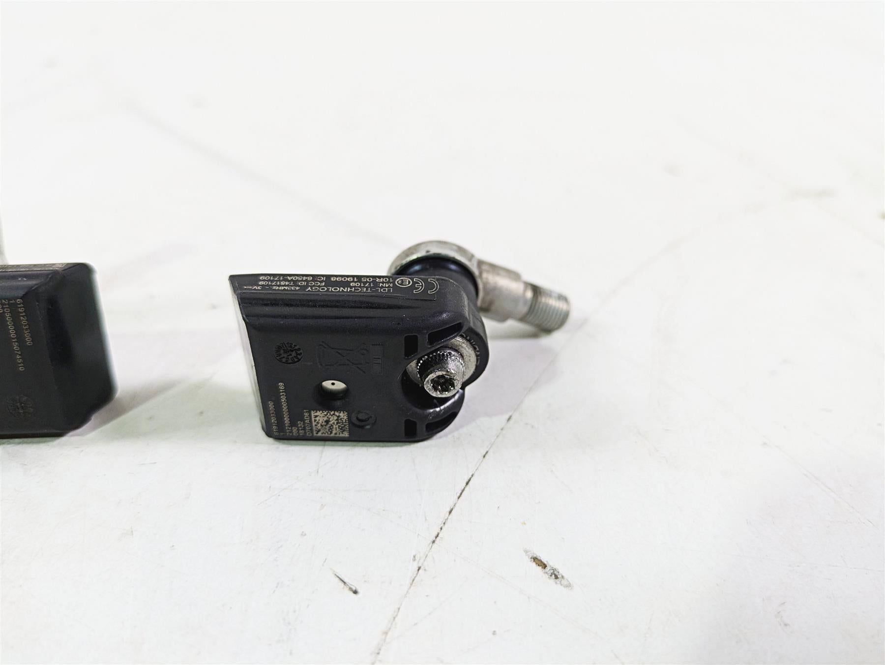 2022 KTM 1290 Super Adventure S Front Rear Tire Pressure Sensor Set 61912033000 {{ shop.shopifyCountryName }} - Mototech271