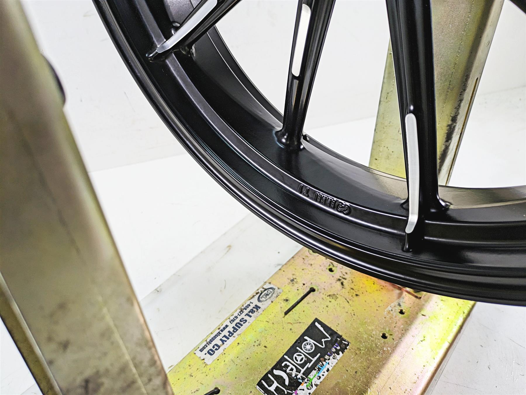 2020 Ducati Scrambler 1100 Sport Pro Straight 18x3.5 Front Wheel Rim 50122321AA {{ shop.shopifyCountryName }} - Mototech271