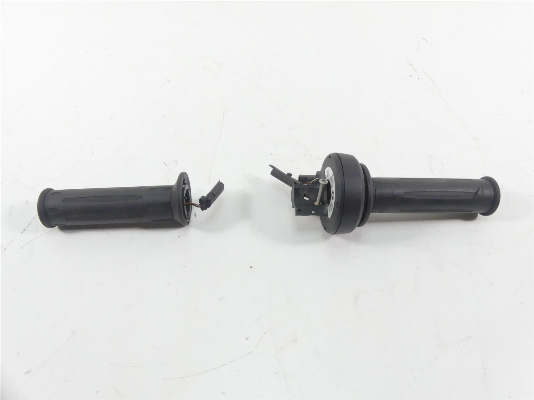 2020 BMW F850 GS K81 Rallye Left Right Heated Hand Grips 61318552118 61318549455