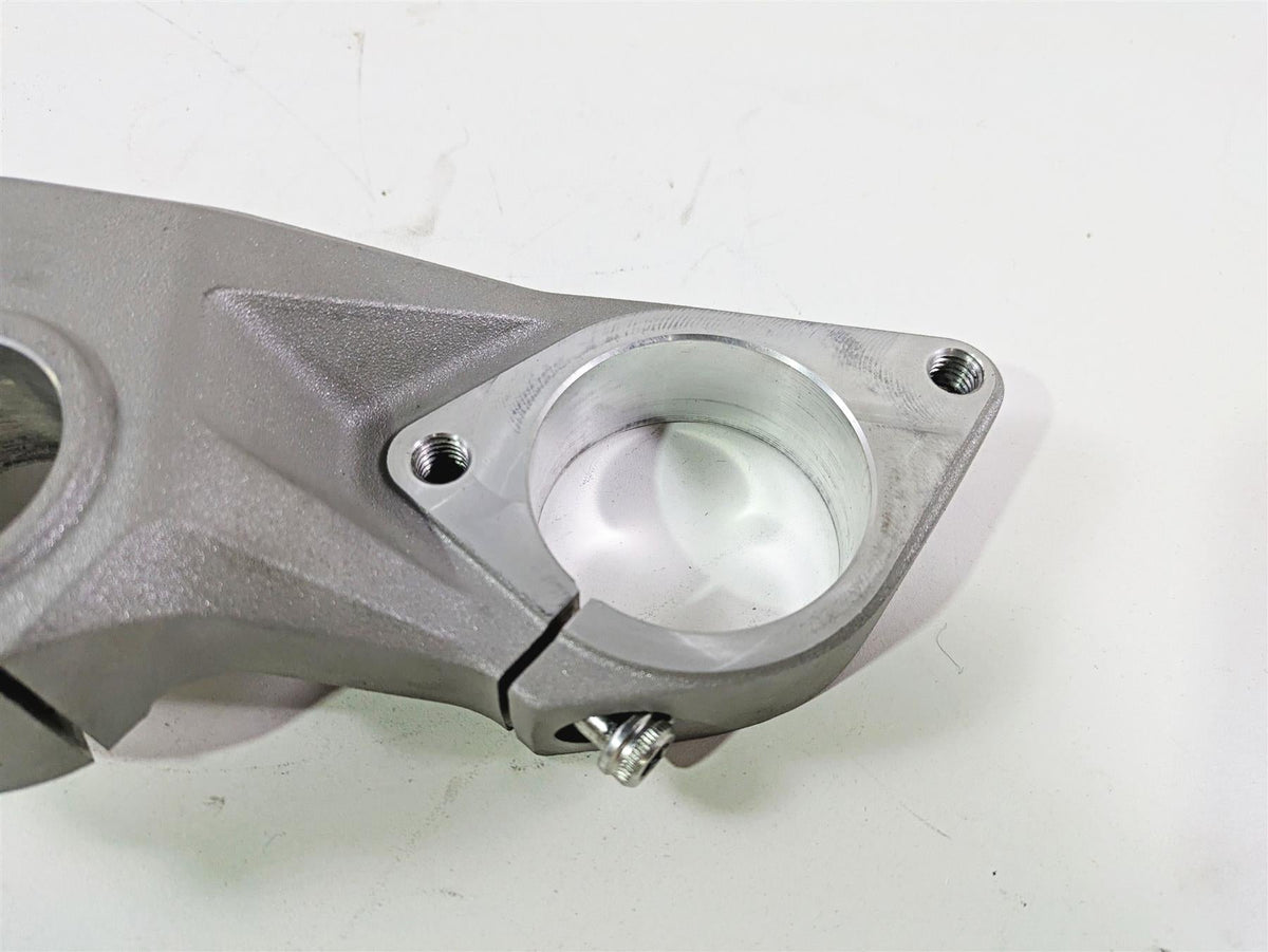 2019 Ducati Supersport 939 S Upper Triple Tree Steering Clamp 34111461AA {{ shop.shopifyCountryName }} - Mototech271