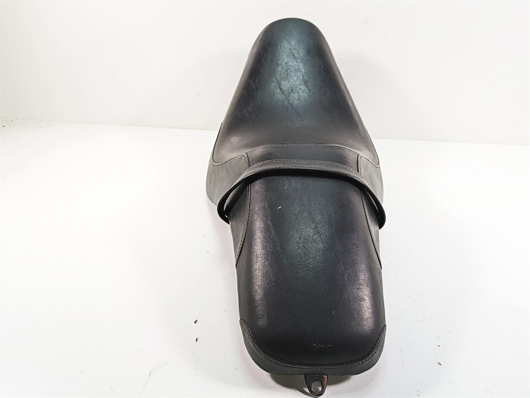 2009 Harley Softail FLSTSB Cross Bones Badlander Seat Saddle & Mount 51397-06A {{ shop.shopifyCountryName }} - Mototech271
