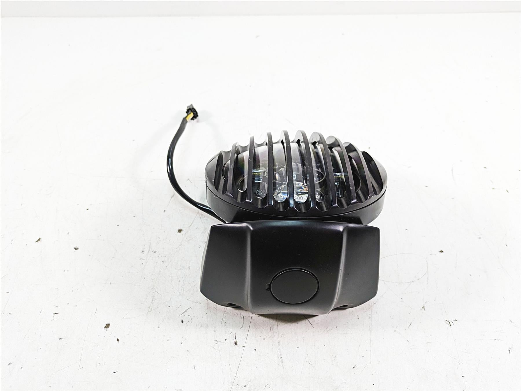 2017 Harley XL883 N Sportster Iron Led Headlight Head Light Grill Set 69774-07A {{ shop.shopifyCountryName }} - Mototech271