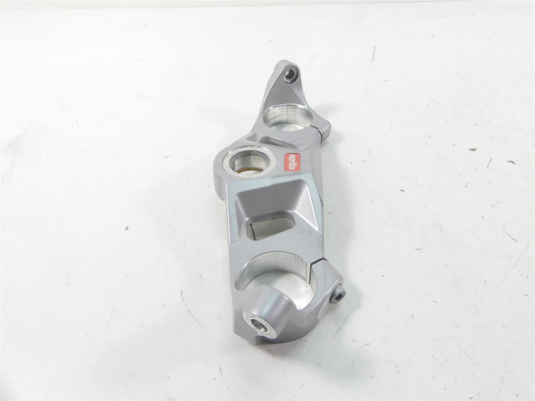 2021 Aprilia RS 660 Upper Triple Tree Steering Clamp 51mm 2B005253 {{ shop.shopifyCountryName }} - Mototech271