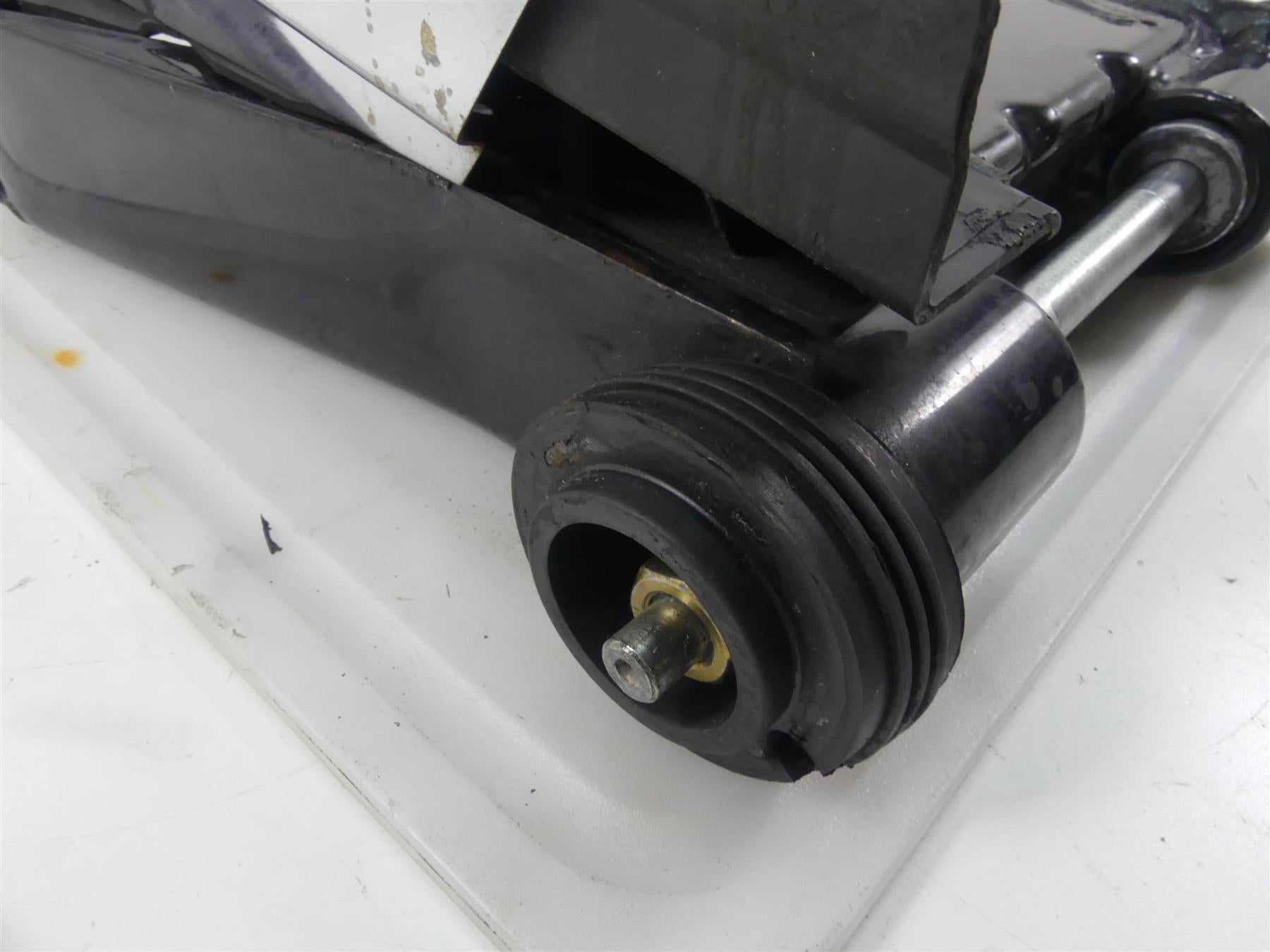 2005 Harley Touring CVO FLHTC SE Electra Glide Swingarm Swing Arm 1" 47549-02 {{ shop.shopifyCountryName }} - Mototech271