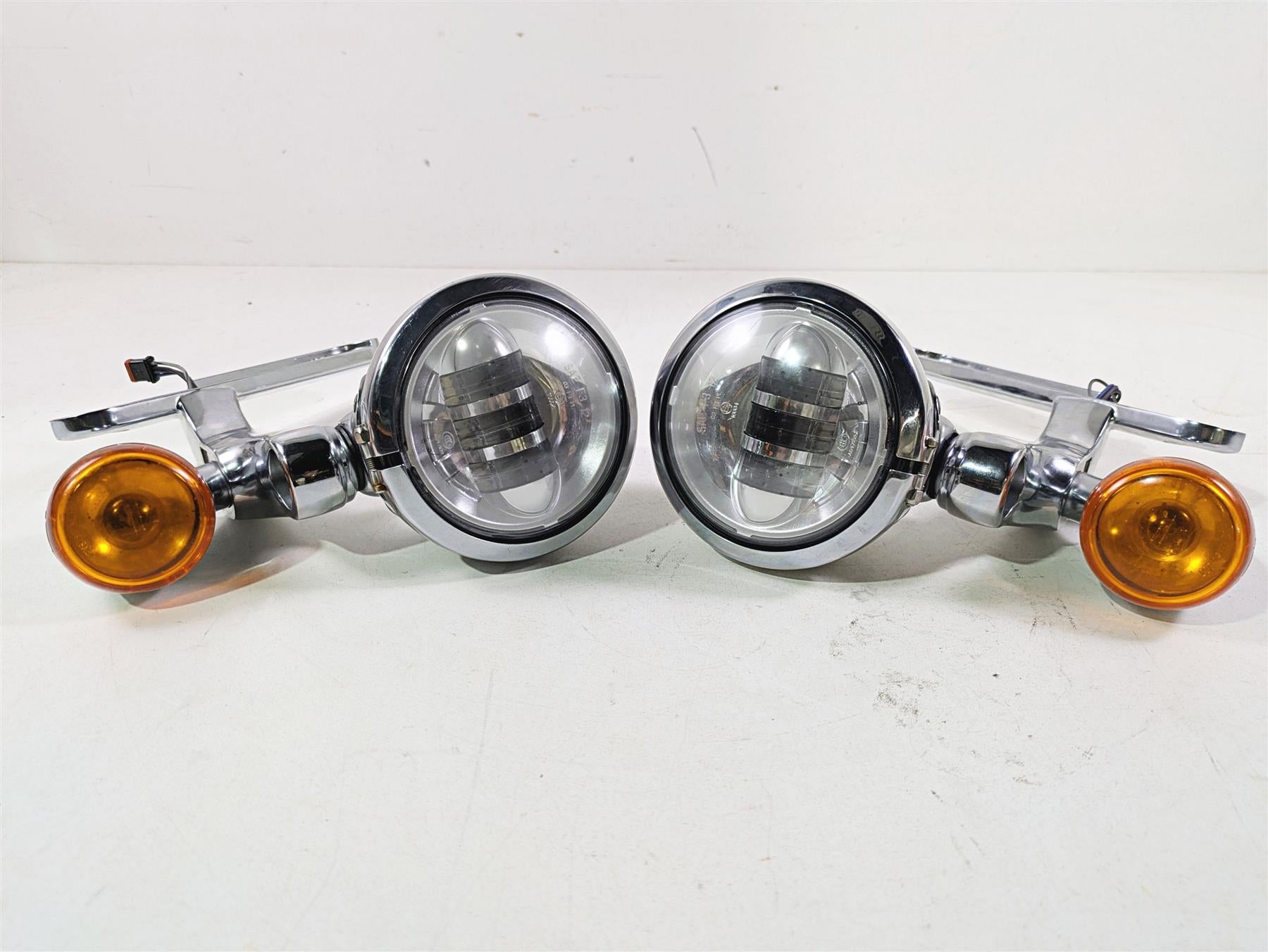 2015 Harley Touring FLHTKL Electra Glide Front Spot Light Blinker Set 68000021 {{ shop.shopifyCountryName }} - Mototech271