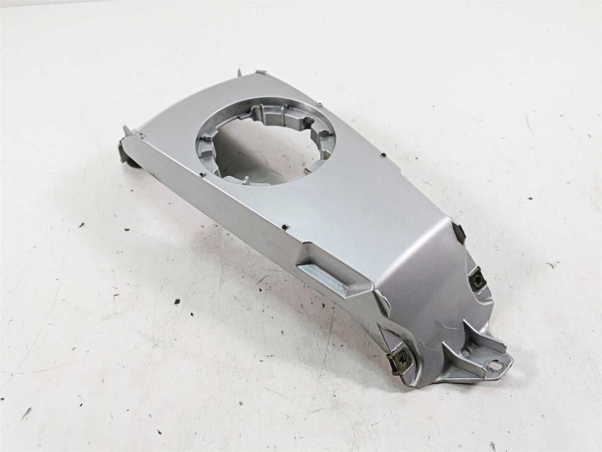2007 BMW R1200RT K26 Center Tank Cover Fairing Cover 46637681150 46637682975 {{ shop.shopifyCountryName }} - Mototech271