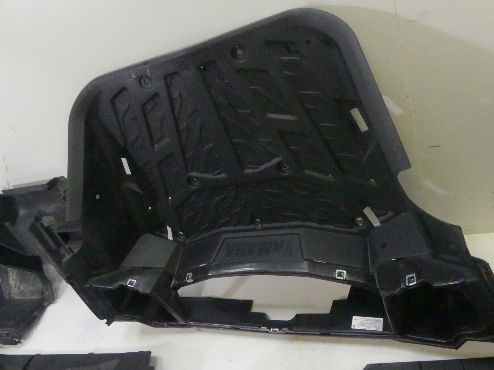 2018 Yamaha YXZ1000 R EPS Body Fairing Fuel Tank Door Cover Set 2HC-F4110-00-00 {{ shop.shopifyCountryName }} - Mototech271