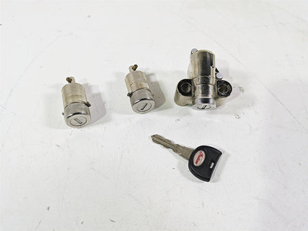 2018 Indian Chieftain Dark Horse Steering & Saddle Bag Lock & Key Set 2635146 {{ shop.shopifyCountryName }} - Mototech271