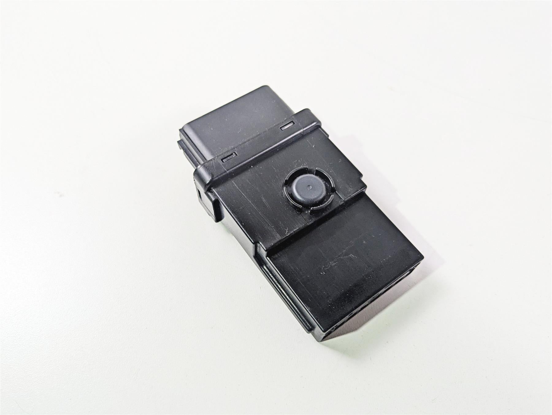 2016 BMW R1200RT K52 General Control Module "Light" 8546488 {{ shop.shopifyCountryName }} - Mototech271