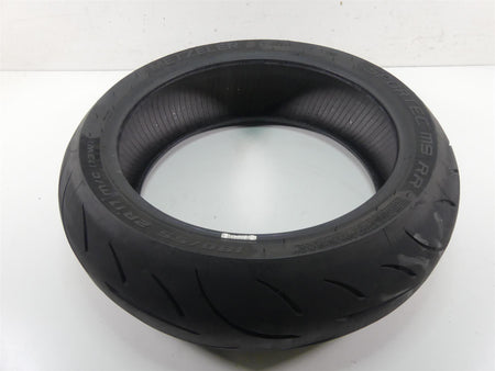 Used Rear Motorcycle Tire Metzeler Sportec M9RR 180/55R17 - 5417581 {{ shop.shopifyCountryName }} - Mototech271