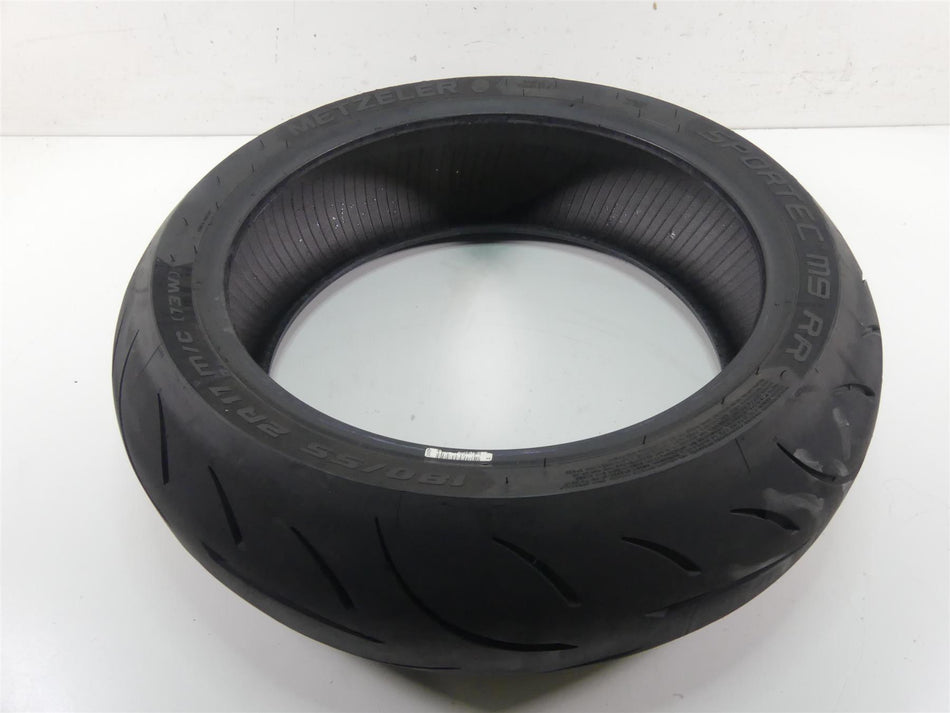 Used Rear Motorcycle Tire Metzeler Sportec M9RR 180/55R17 - 5417581 {{ shop.shopifyCountryName }} - Mototech271
