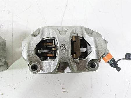 2020 Triumph Daytona 765 Moto2 Nice 100mm Brembo Front Brake Calipers T2028922 {{ shop.shopifyCountryName }} - Mototech271