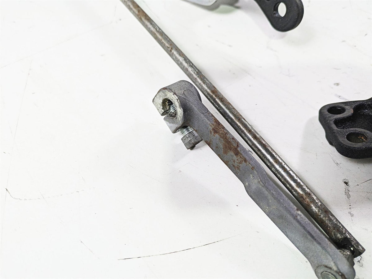 2007 Harley FXDWG Dyna Wide Glide Crested Footpeg Shift Brake Pedal Set 33693-03 {{ shop.shopifyCountryName }} - Mototech271