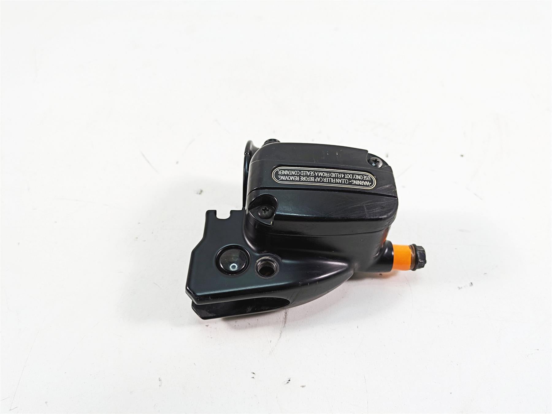 2019 Harley Touring FLHX Street Glide Front Brake Master Cylinder 11/16 44551-08 {{ shop.shopifyCountryName }} - Mototech271