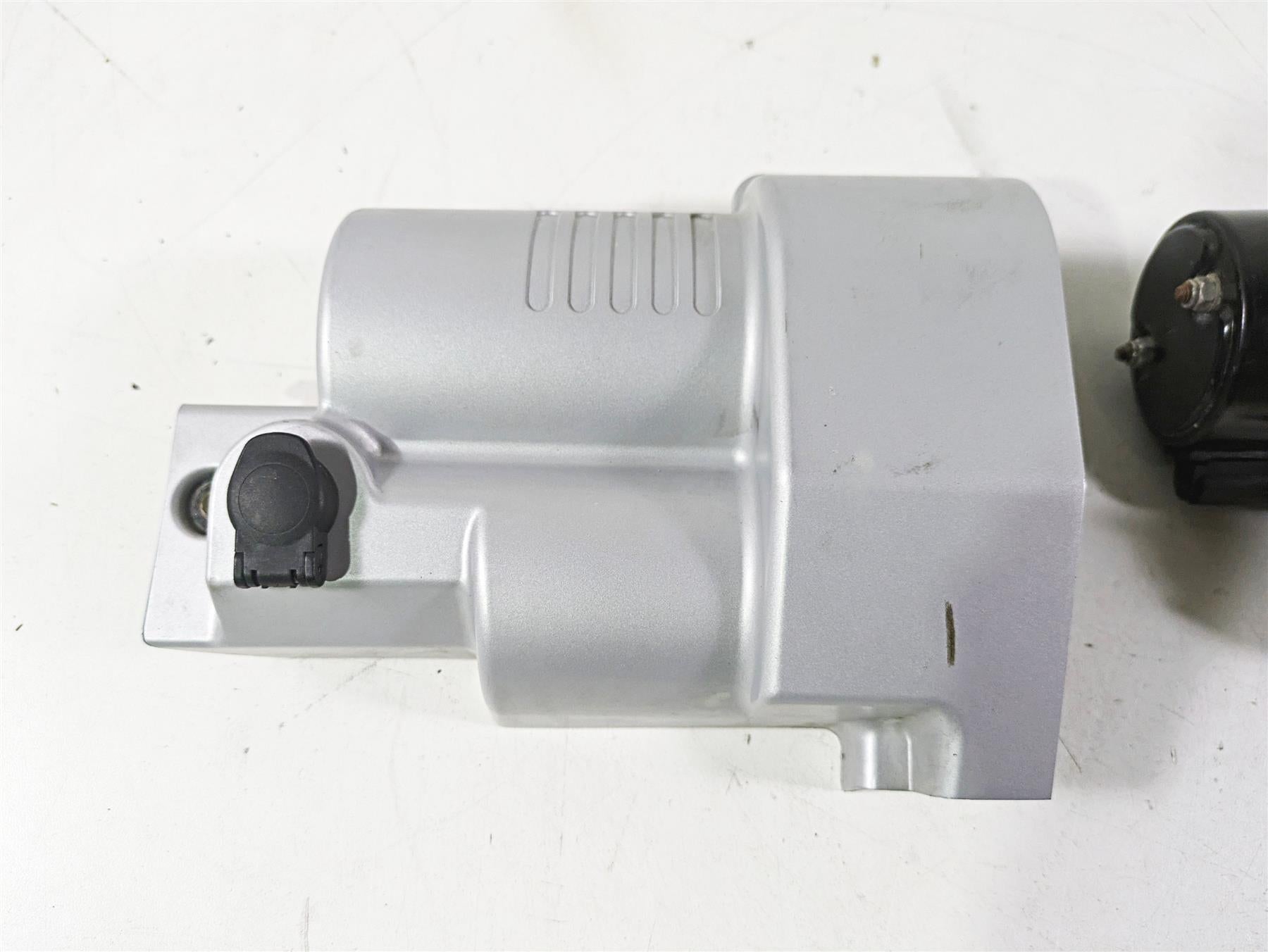 2004 BMW R1150GS R21 Valeo Engine Starter Motor & Cover 12412306700 {{ shop.shopifyCountryName }} - Mototech271
