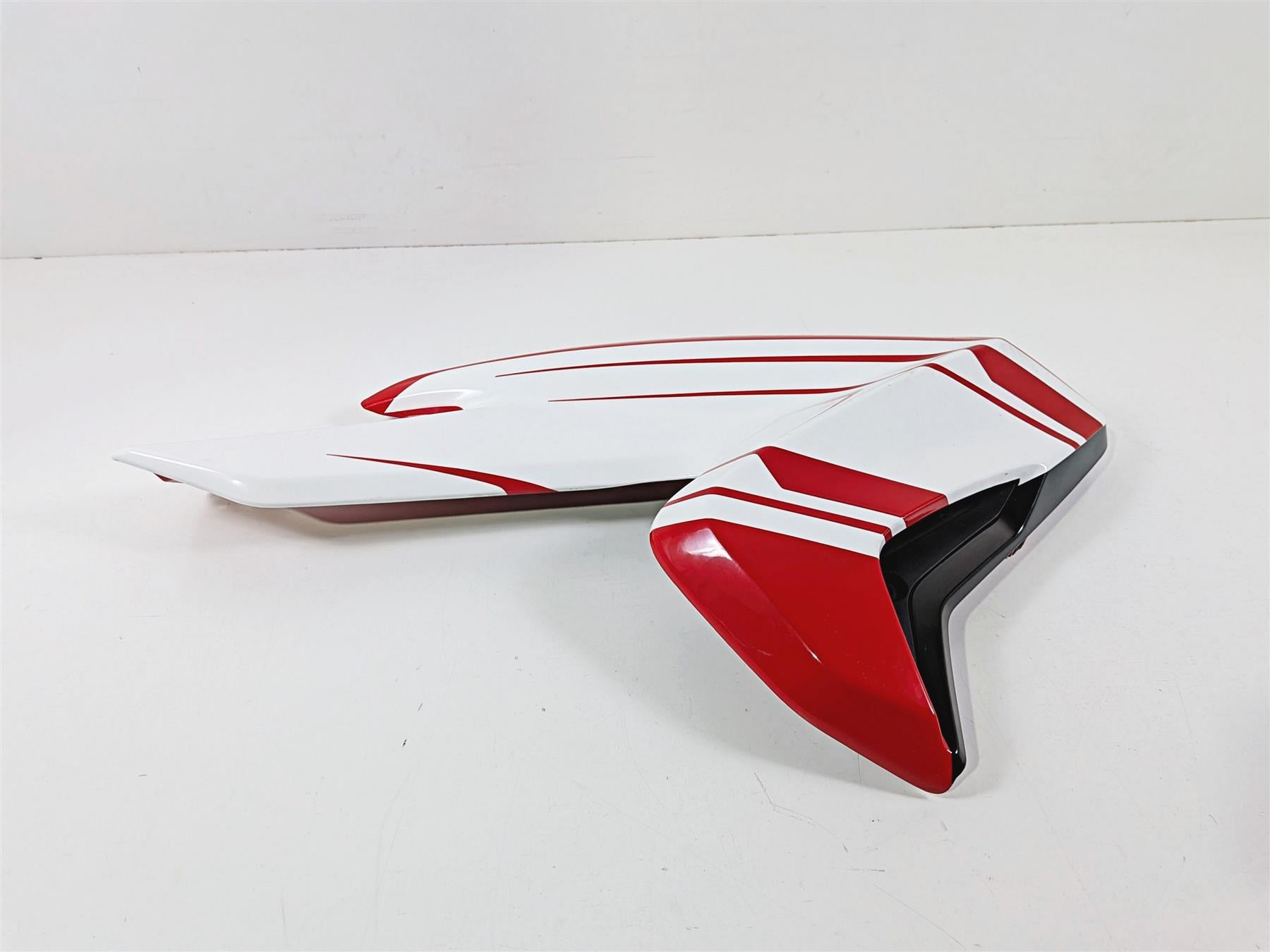 2016 Ducati Hypermotard 939 SP Right Tank Side Cover Fairing 48015691C-Mototech271
