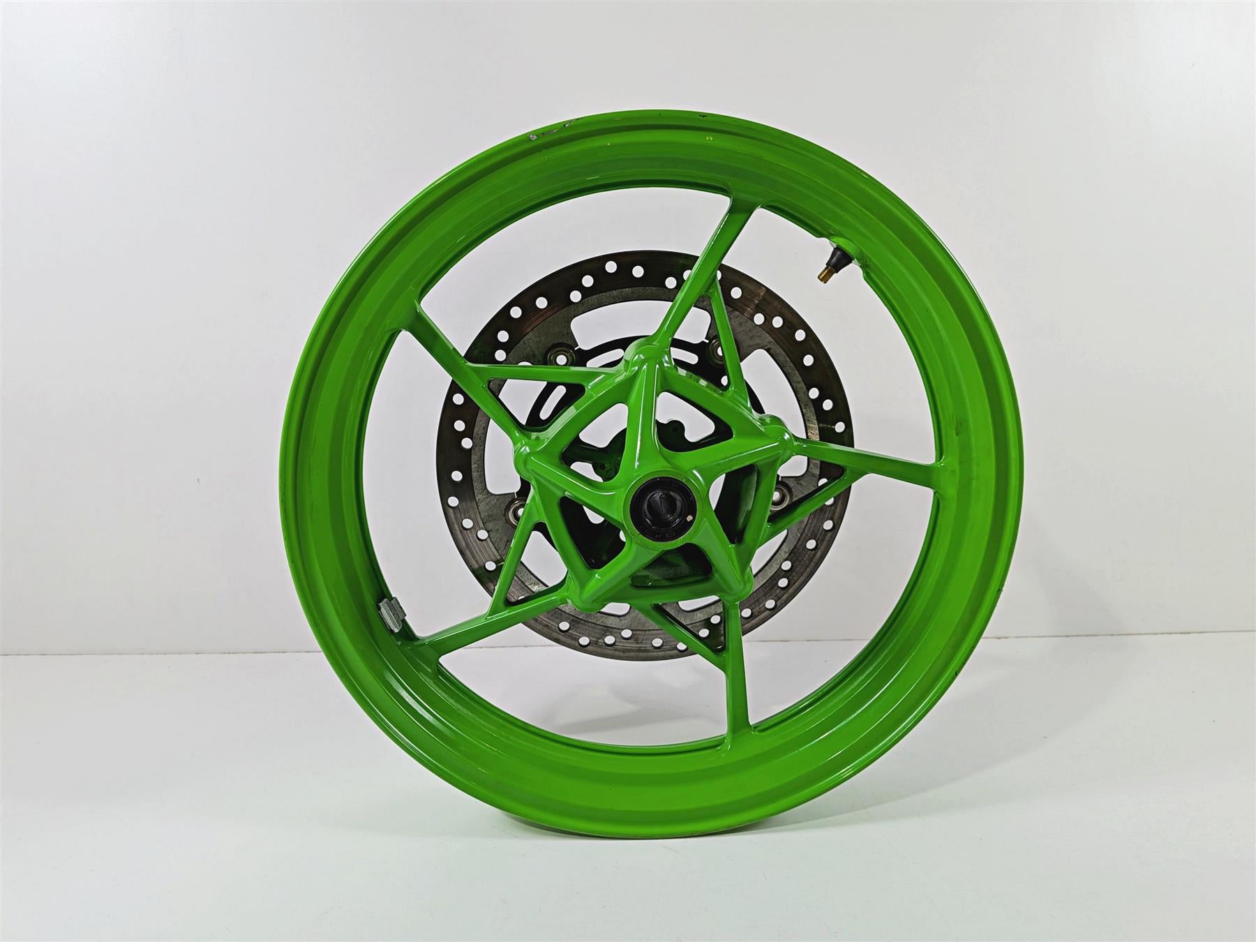 2024 Kawasaki EX500 Ninja 40th An. Strght Green Front Wheel Rim 17x3 41073-0752 {{ shop.shopifyCountryName }} - Mototech271