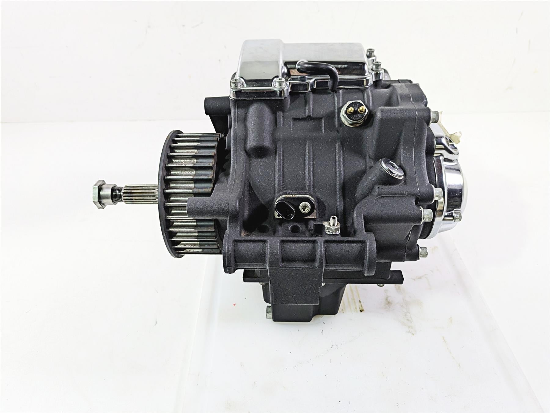 2011 Harley FXDC Dyna Super Glide Transmission Gear Box 6 Speed 33083-10A {{ shop.shopifyCountryName }} - Mototech271