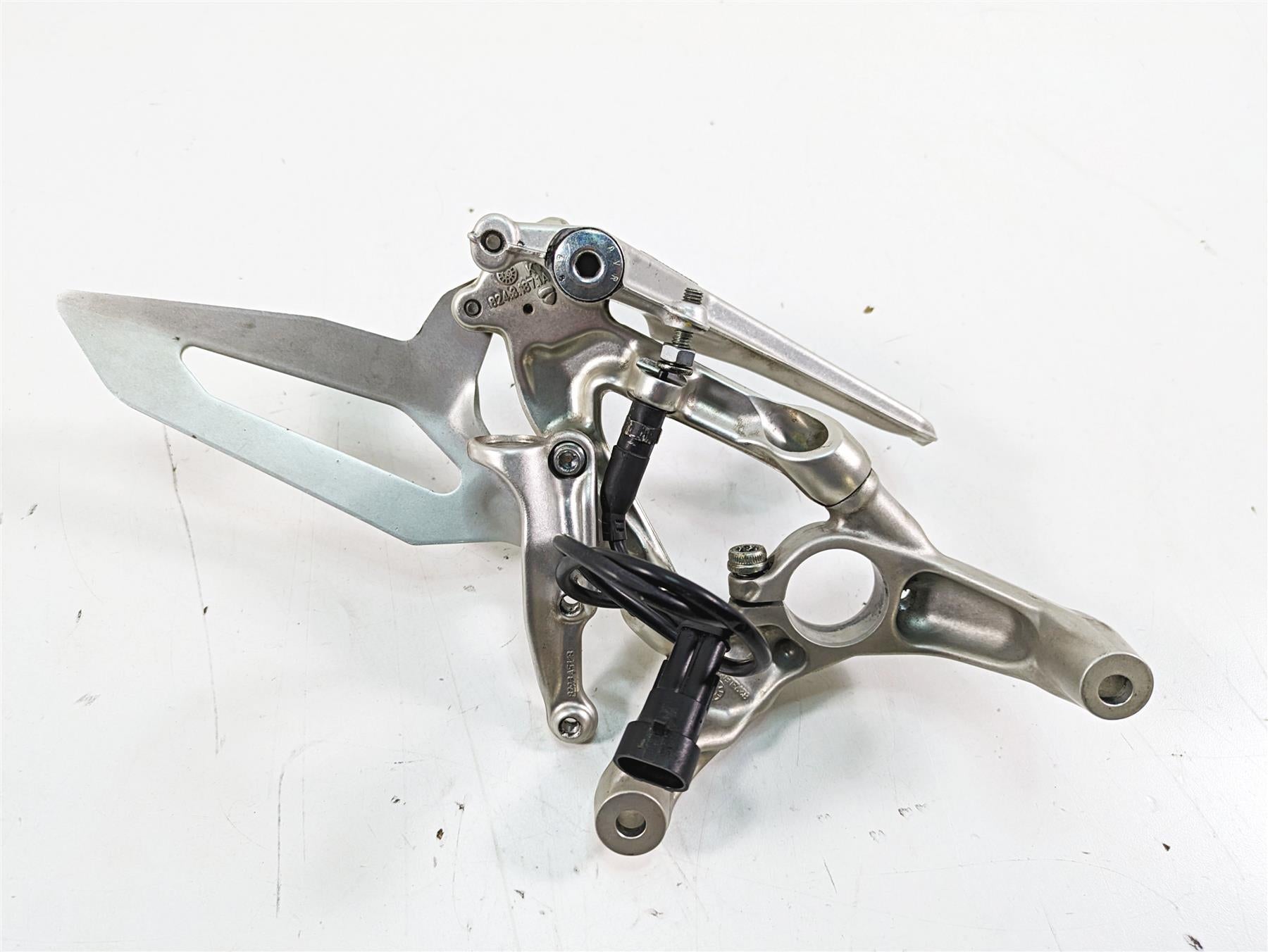 2016 Ducati Panigale 1299 S Right Footpeg Frame Mount & Brake Pedal 82411871BA {{ shop.shopifyCountryName }} - Mototech271