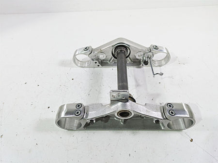 2002 Honda VTX1800 Retro Upper & Lower Triple Tree Set 53230-MCV-000 {{ shop.shopifyCountryName }} - Mototech271