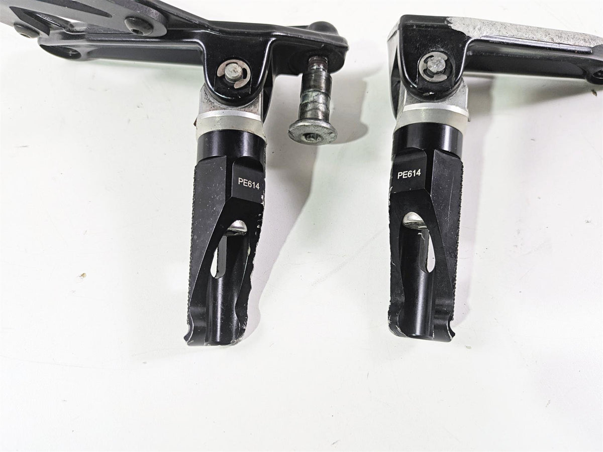 2012 Ducati Streetfighter 848 Rizoma Footpeg Foot Peg Rest PE614 82411541A {{ shop.shopifyCountryName }} - Mototech271